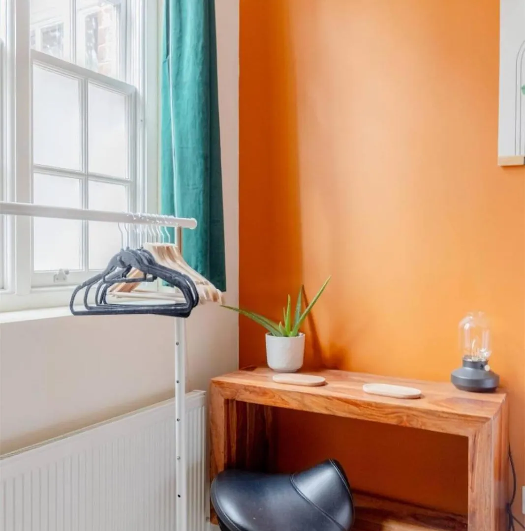 Stylish Bohemian 2Bd Flat Mile End Park! Apartment London